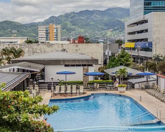 Costa Rica Tennis Club & Hotel - San José - Piscina