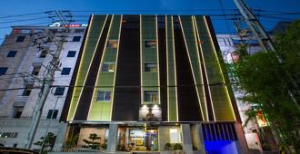 Mj Hotel - Jeju City - Building