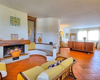 Villa Pratovecchio by PosarelliVillas - Pratovecchio - Sala de estar