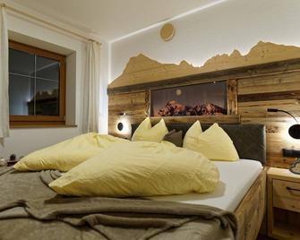 Voppichlhof App Enzian - San Giacomo - Habitación
