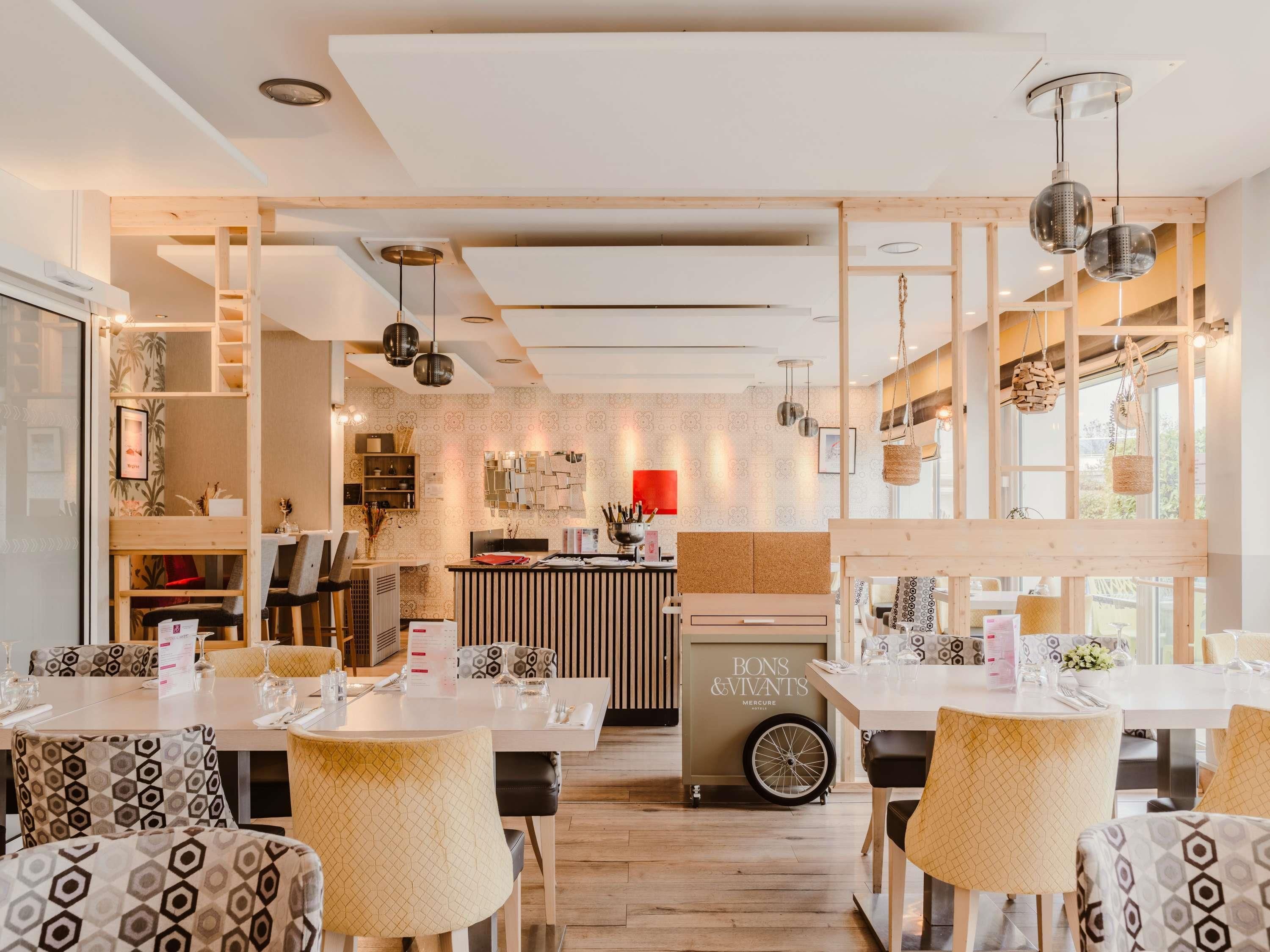 Hôtel Mercure Annecy Sud - אנסי - בניין