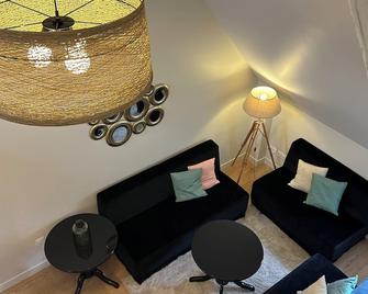 Juste devant le château, chic et atypique - Rambouillet - Salon