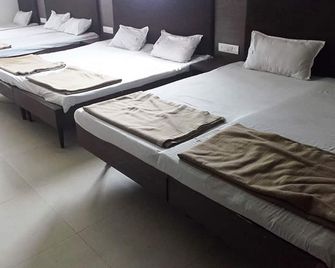 Prayag Divine Kumbh Camp - Hostel - Prayagraj - Bedroom