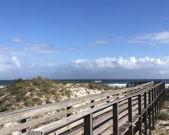Beachside Hotel - Daytona Beach Shores - Vista esterna