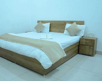 Hotel O Green - Jīnd - Bedroom