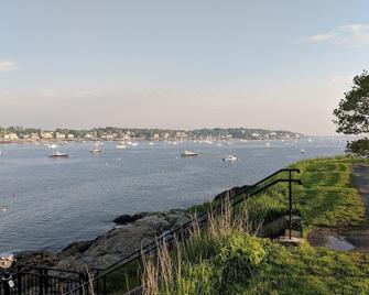 Renovated Apartment in Marblehead Historic District - Marblehead