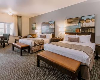 Tamarack Beach Resort Hotel - Carlsbad - Bedroom
