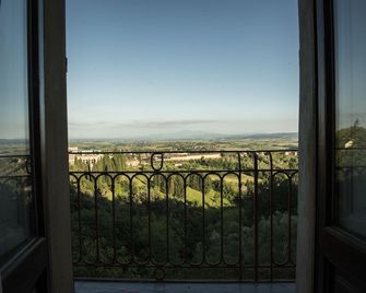 Bnb Paolina - Siena - Balcony