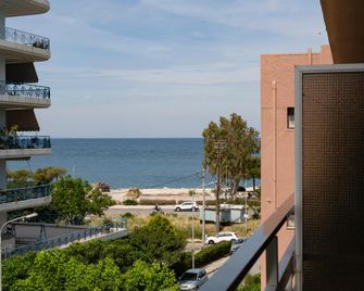Delfini Hotel - Patras - Balcony