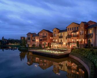 هوتل لا كاسيتا باي توسكانا فالي - Ban Mo Takhian - مبنى