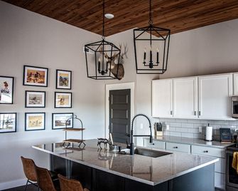 Indian Canyon Lodge - Edgemont - Cocina