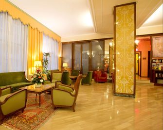 Hotel Continental - Treviso - Lobby