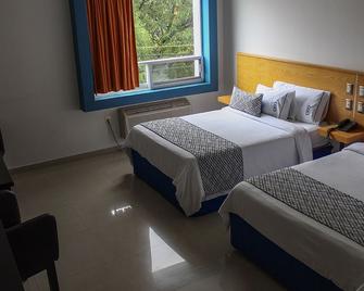 Hotel Ceo - Morelia - Bedroom
