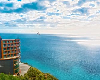 Blue Mudanya Hotel - Mudanya - Вигляд зовні