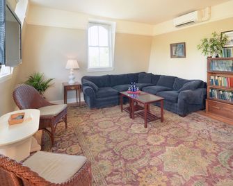 The Springwater Bed and Breakfast - Saratoga Springs - Sala de estar