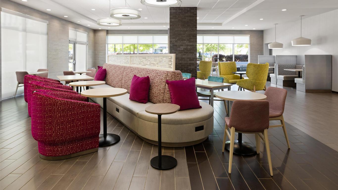 Home2 Suites by Hilton Greenville Downtown