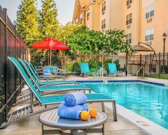 TownePlace Suites by Marriott Baltimore BWI Airport - Linthicum Heights - Alberca
