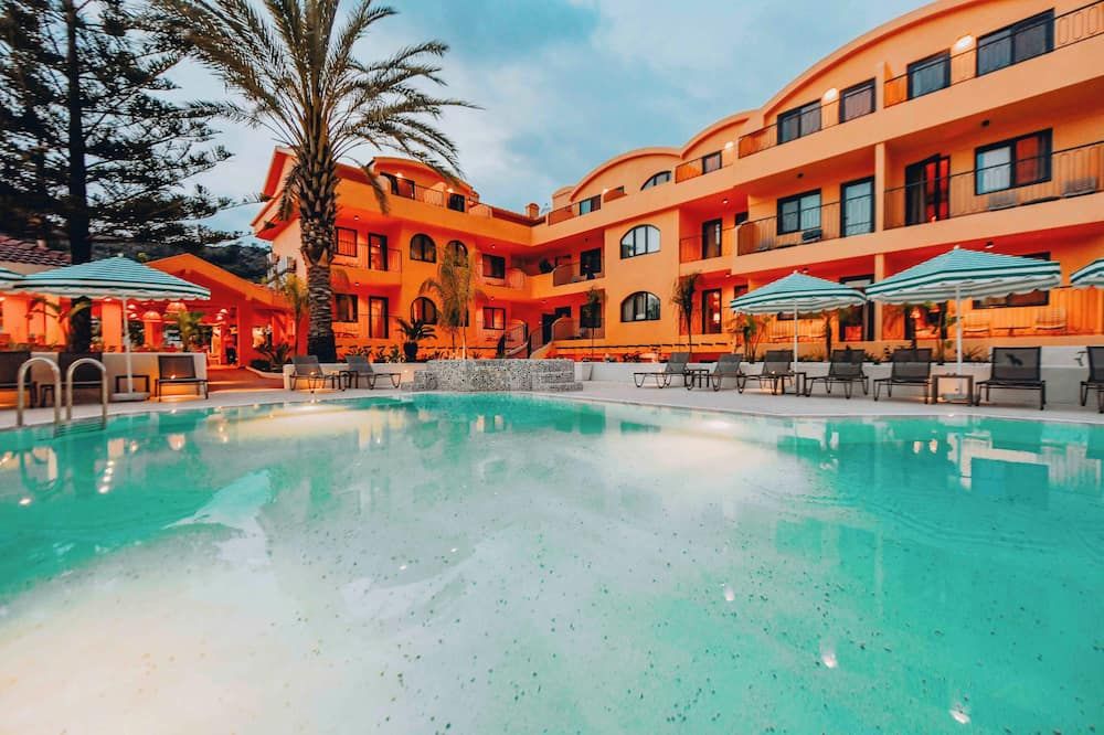 Unsal Hotel - אולודניז - בריכה