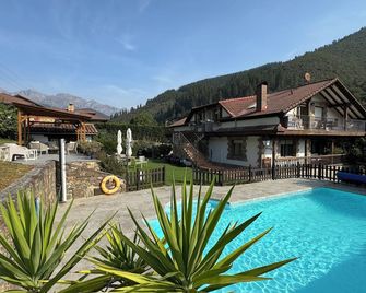 Rural apartment in the area of Picos de Europa - Potes - Pool