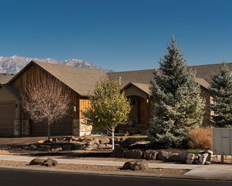 Within Minutes Of Byu, Temples, Skiing Sleeps 18 - Orem - Building