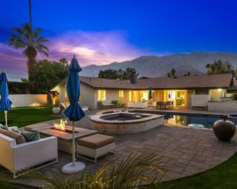 Palm Springs Hot Spot - Luxury Desert Escape: Stunning Views & Resort-Style Amenities - Palm Springs - Piscina