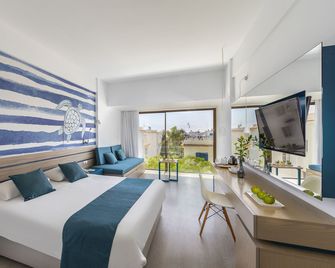 Crystal Springs Beach Hotel - Protaras - Soverom