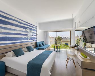 Crystal Springs Beach Hotel - Protaras - חדר שינה