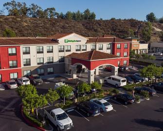 Holiday Inn Express & Suites - Lake Forest, An IHG Hotel - Lake Forest - Building
