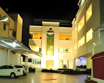 Shrees Hotels - Perundurai - Edificio
