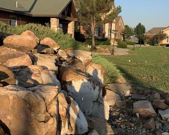 The Outdoorsman At Homes On Holiday - Ardmore - Outdoors view