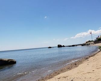 Available July 1, 2024 2 week or monthly July /August \n\n - Madison - Beach