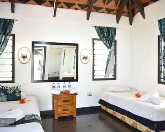 Coralview Island Resort - Tavewa Island - חדר שינה
