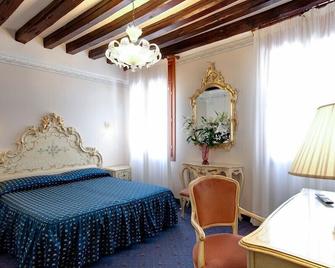 Hotel Diana - Venedig - Soveværelse