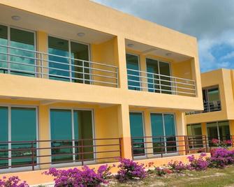 Harbour Island Residences - Jolly Harbour - Edificio