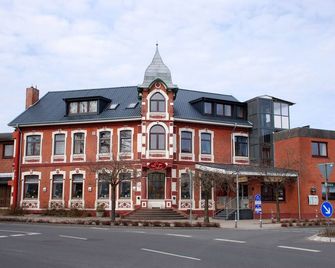 Landgasthof Tarp - Oeversee - Gebouw