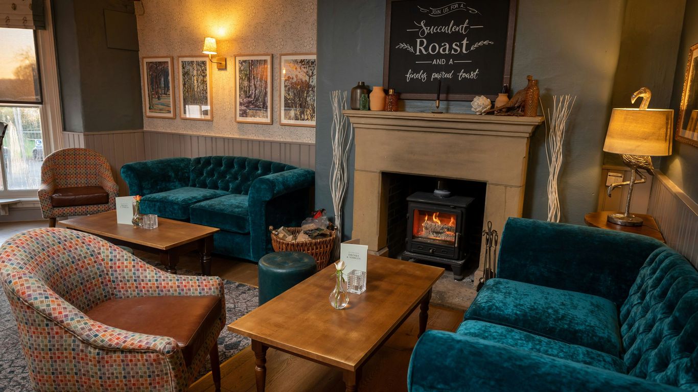 Berkshire Arms by Chef & Brewer Collection