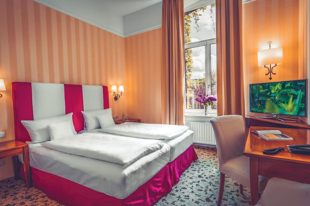 Hotel Villa Sanct Peter - Bad Neuenahr-Ahrweiler - Schlafzimmer