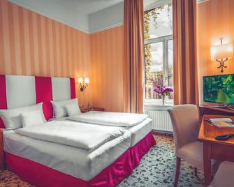 Hotel Villa Sanct Peter - Bad Neuenahr-Ahrweiler - Chambre