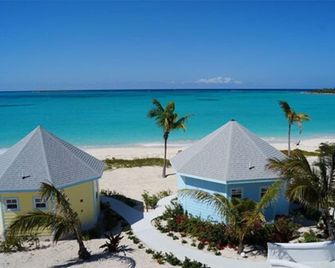 Paradise Bay - Rokers Point Settlement - Beach