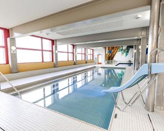 Auberge de Jeunesse Saignelégier - Saignelégier - Pool