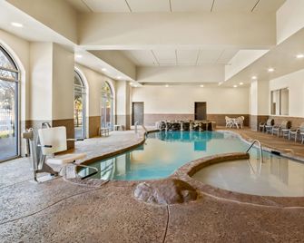 Comfort Suites Frisco - Frisco - Piscina