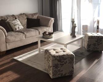 Gorgeous Errol Estates Villa 35+ min Drive to Disney & Universal - Apopka - Soggiorno