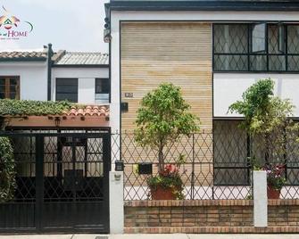 Colombia at Home - Bogotá - Building
