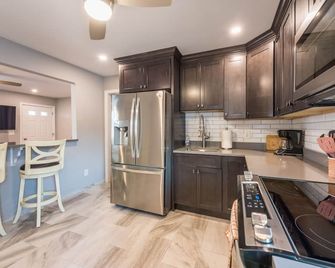 2025 Lavallette: New Gourmet Kitchen & Bathroom & Ac System & Outdoor Shower - Lavallette - Kitchen