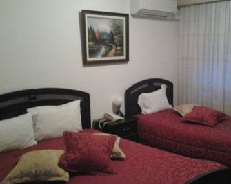 Residencial Pinto - Guarda - Ložnice