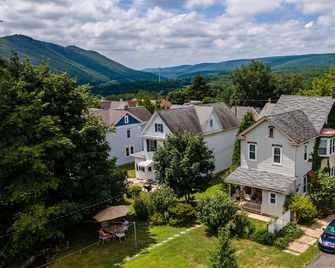 The Bella Victoria - Jim Thorpe - Building