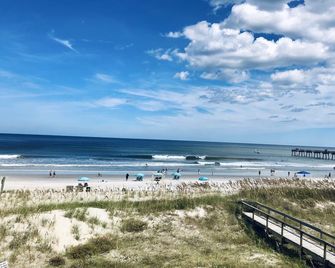 Casa Marina Hotel - Jacksonville Beach - Beach