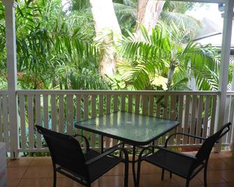 Palm Cove Tropic Apartments - Palm Cove - Balcony