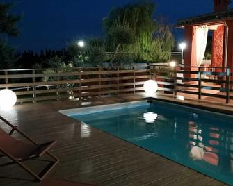 La Villetta nel Parco - La Giustiniana - Piscina