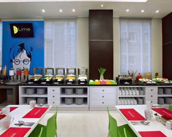 فيفهوتل زاينول أريفين - جاكرتا - بوفيه